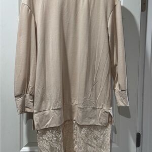 Source Unknown Cream Long Sleeve Top with Lace Hem